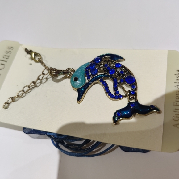 🐬Dolphin Necklace🐬 - Picture 2 of 2